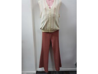 1930's to 1950's red patterned pant 32in