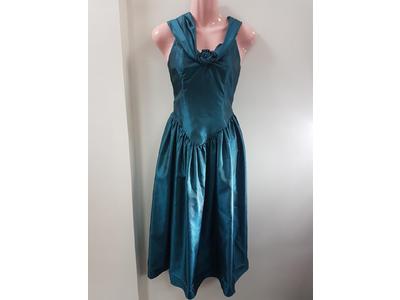 Gowns emerald green mid
